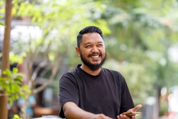 Azlan R.
